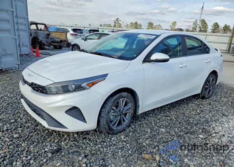 2022 Kia Forte Lxs из США, поврежденный, VIN 3KPF24AD0NE424998